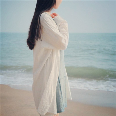 微信女生唯美背影头像 好看的图片微信女生头像背影唯美清新淡雅