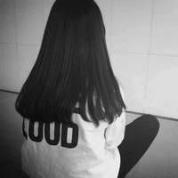 qq女生黑白背影头像图片大全