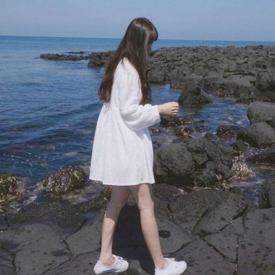 女生qq头像背景有大海背景是大海的唯美清新女头图片