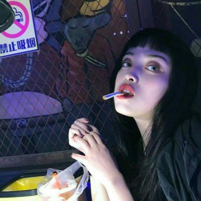 女生抽烟头像伤感霸气 高清伤感头像女生抽烟霸气