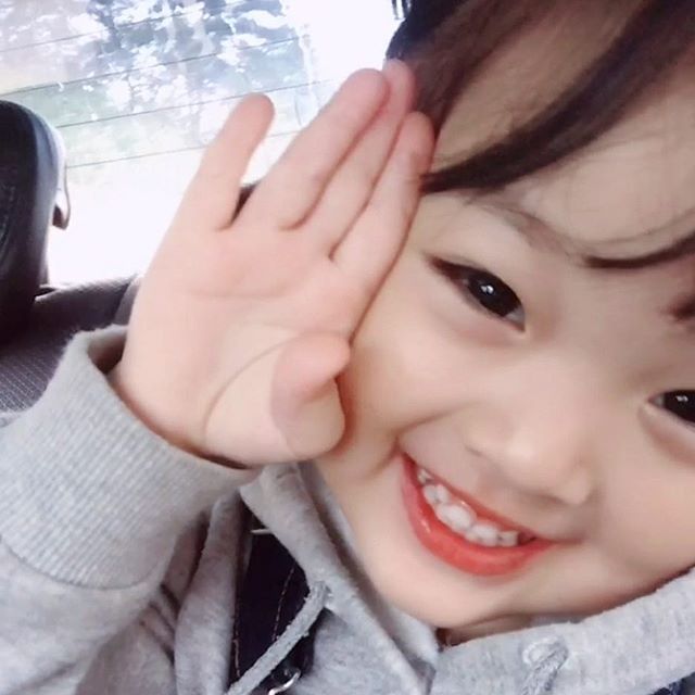 权律二超萌嘟嘴头像 搞怪可爱的权律二萌娃图片高清头像