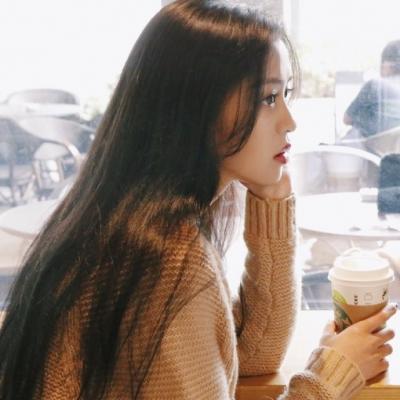 20张高清好看的文艺气质女孩头像图片