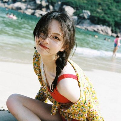 qq头像女生唯美海边 高清好看的唯美海边女生qq头像图片