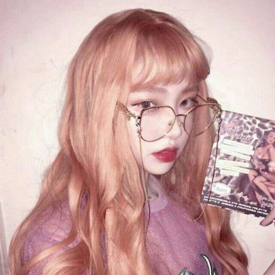 眼镜控头像女高清好看的戴透明圆框眼镜的女生头像图片