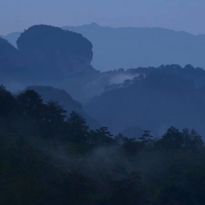 高清好看的暗色系风景静物头像图片