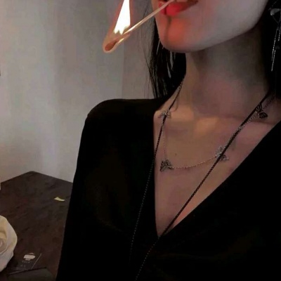 女生冷酷的微信头像图片