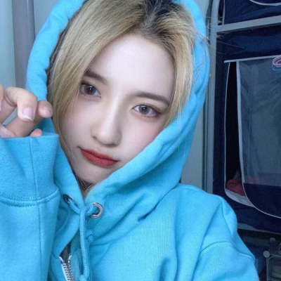 唯美女生头像真人照片