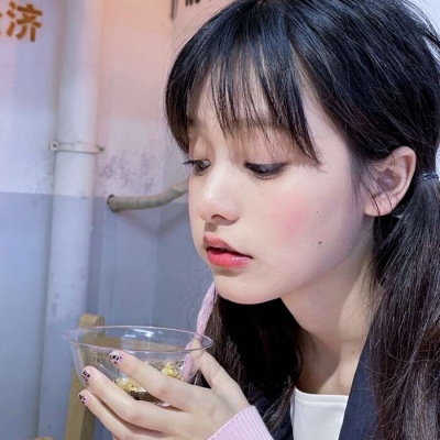 清新女头治愈 高清干净很治愈的女头图片