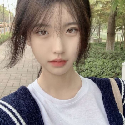 2021年女生超好看真人头像图片
