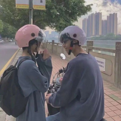 2021最火情侣头像真人版两张小众独一无二
