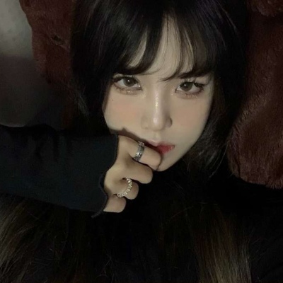 优质高冷霸气真人女生头像图片