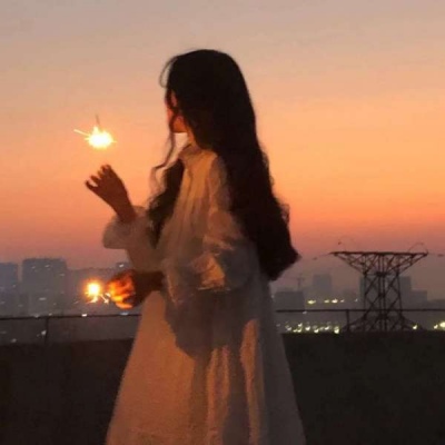 qq头像女生冷门高清冷门又好看的头像女生图片