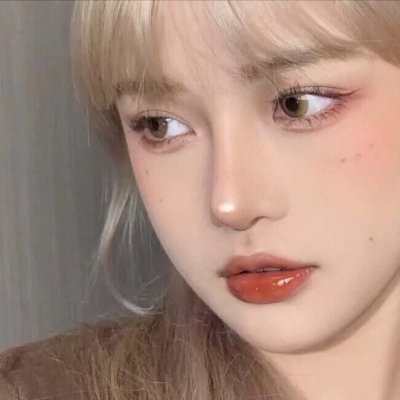 部位脸部ins魅力女生头像高清好看的女生头像近距离脸部图片