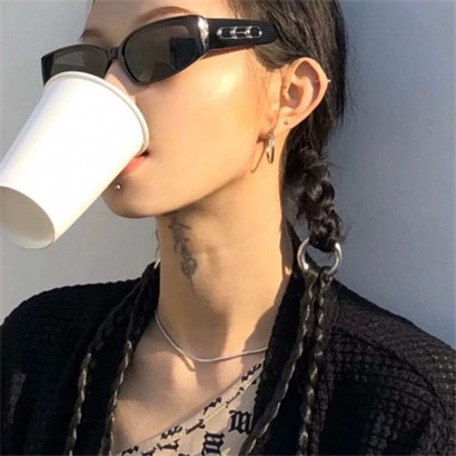 2021年最美霸气侧面女头像图片