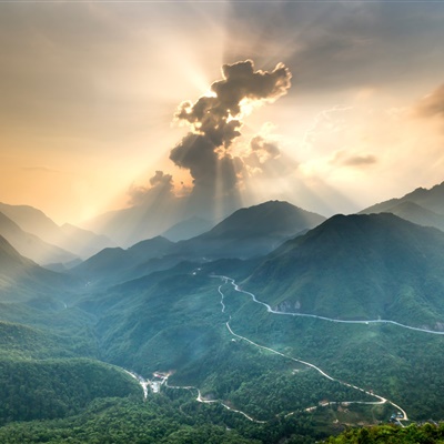 风景头像频道提供更多与唯美图片,壮观山峰,高清图片,微信头像,风景