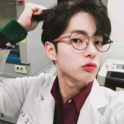 qq头像男生帅气真人超拽酷酷的男生个性图片大全