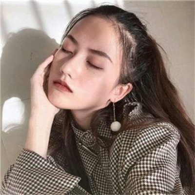 现代时尚潮流女生头像图片气质美女真人高清唯美图片大全